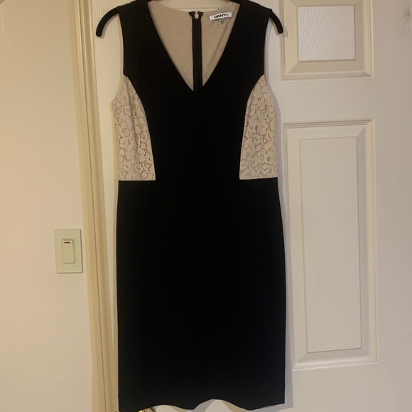 DKNYC Black/Tan V-neck Knit Dress sz 6 - Picture 1 of 6